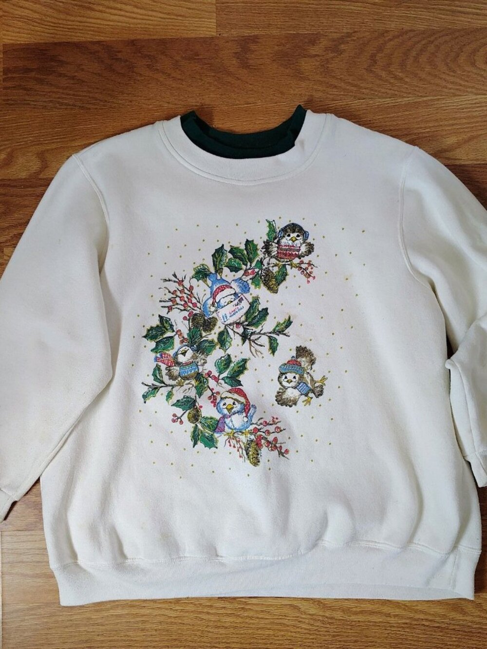 Cream Holiday Graphic Sweatshirt Birds Wreath Snow Winter